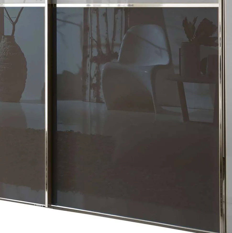 Kleiderschrank Travorna